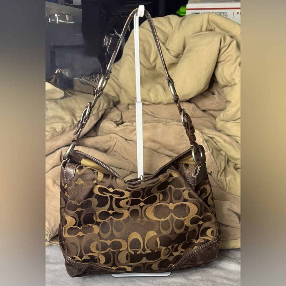 Coach Chelsea Signature Hobo Shoulder Bag – Brown (Style G06J-10143)